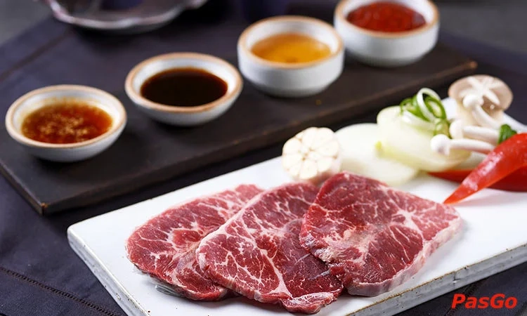 Buffet Royal 699K, cả ngày T2->CN