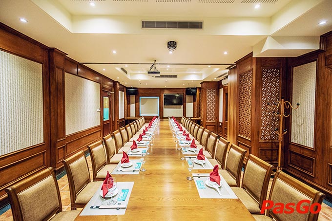 Buffet Sen Xanh - Lê Văn Lương -16