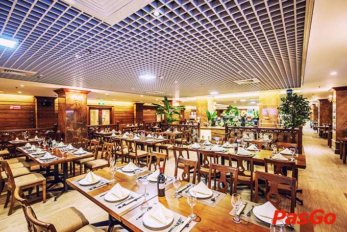 Buffet Sen Xanh - Lê Văn Lương -15