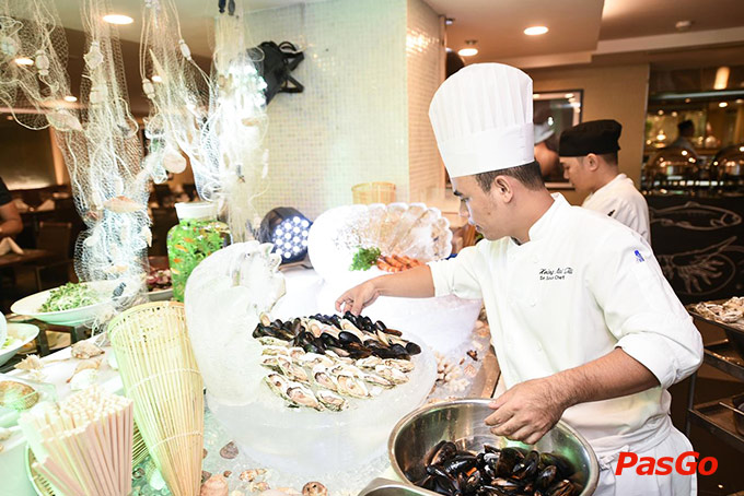 Cafe Saigon – Eastin Grand Hotel -8