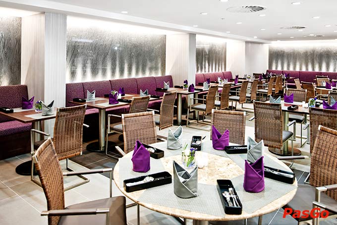 Cafe Saigon – Eastin Grand Hotel -16