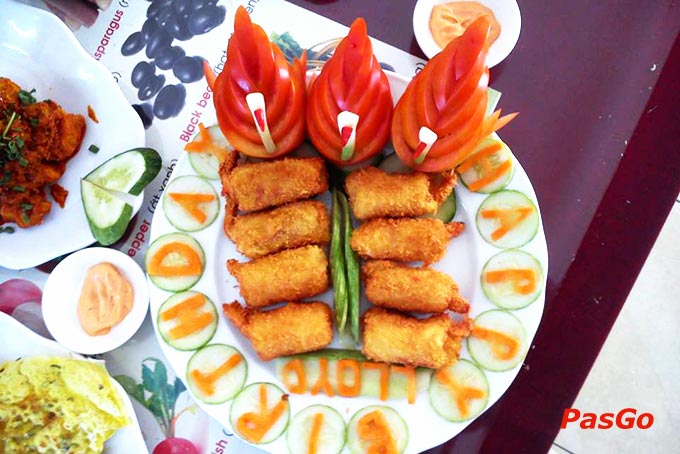 nhà hàng Cyclo Resto Cách Mạng Tháng 813