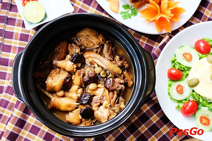 nhà hàng hoàng phố bùi xuân phái 11