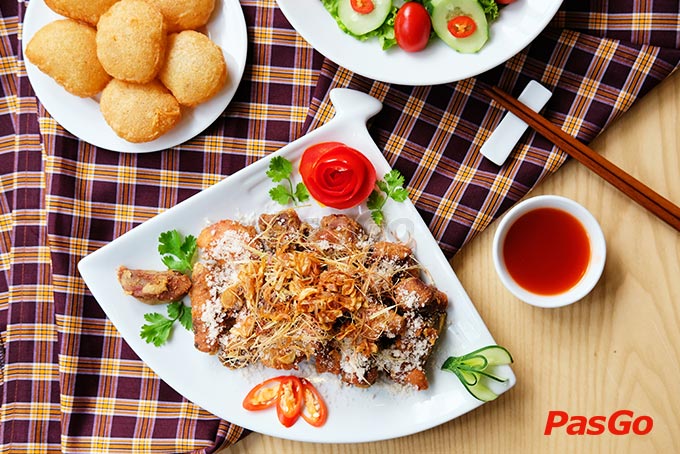 nhà hàng hoàng phố bùi xuân phái 17