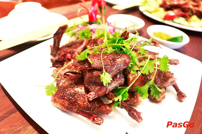 nhà hàng me lao lê trọng tấn9