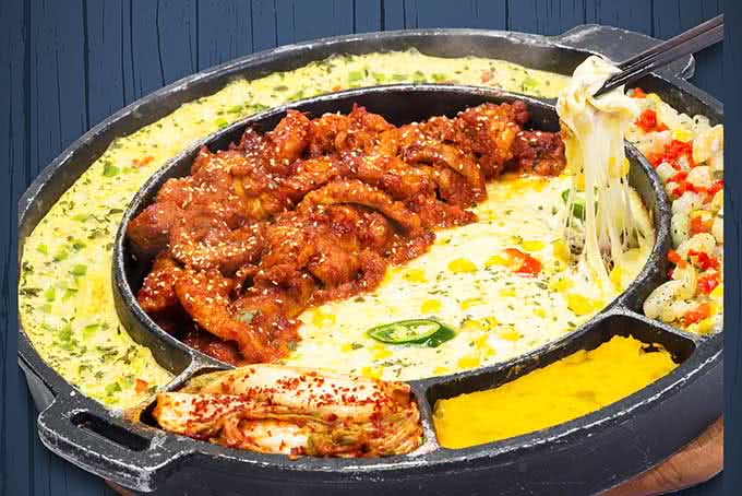 Moon’s Kitchen - Hoa Mai -9
