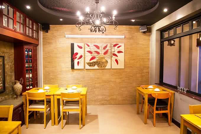 Moon’s Kitchen - Hoa Mai -12