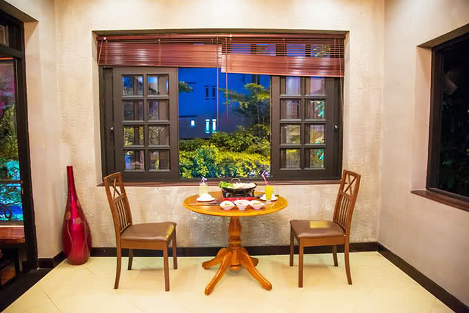Moon’s Kitchen - Hoa Mai -14