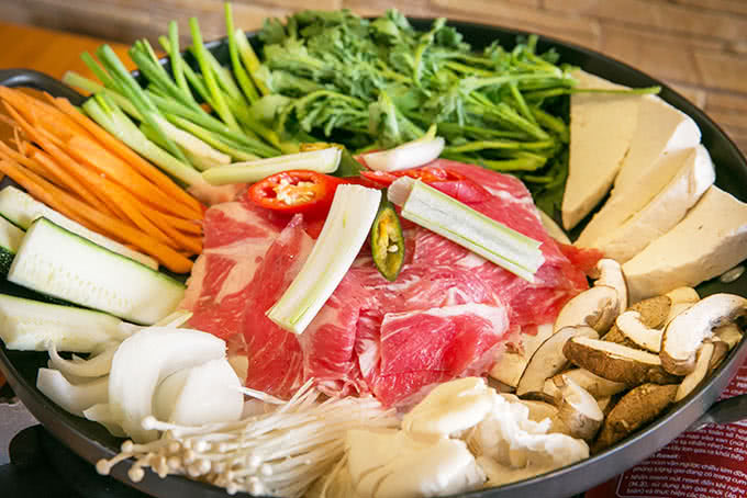 Moon’s Kitchen - Hoa Mai -5
