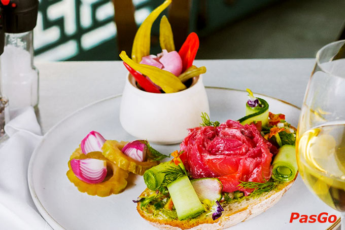 Nu Bistro Hồ Tùng Mậu