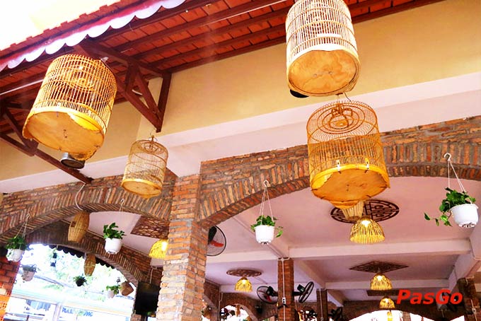 nhà hàng Quê Nhà Phạm Văn Hai6
