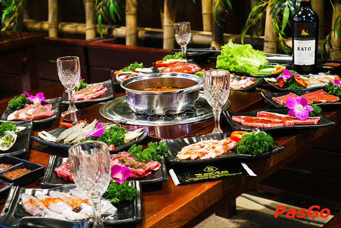 Sakaku BBQ - Times City 