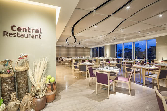 Buffet Liberty Central Saigon Riverside 19