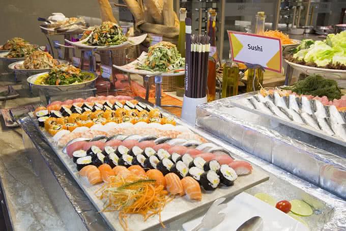 Buffet Liberty Central Saigon Riverside 2