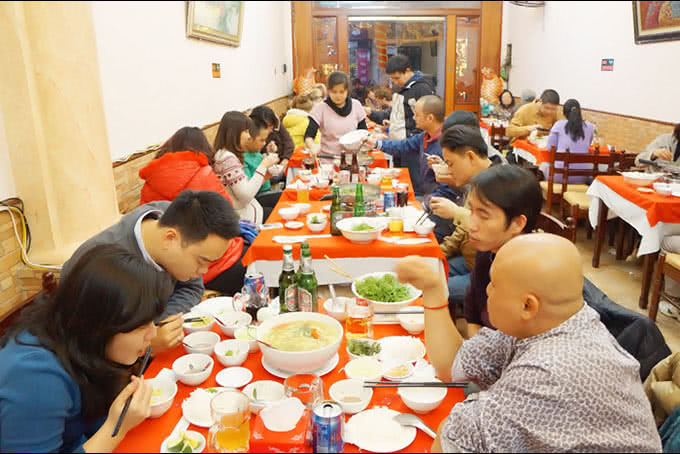 nhà hàng chả cá thăng long đường thành 1