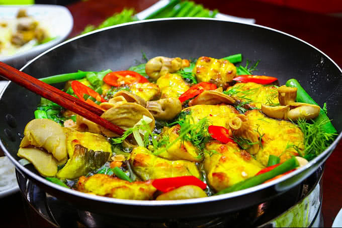 nhà hàng chả cá thăng long đường thành 1