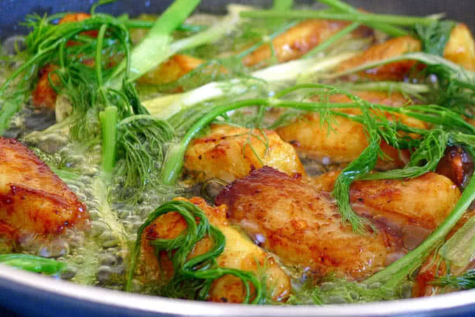 nhà hàng chả cá thăng long đường thành 1