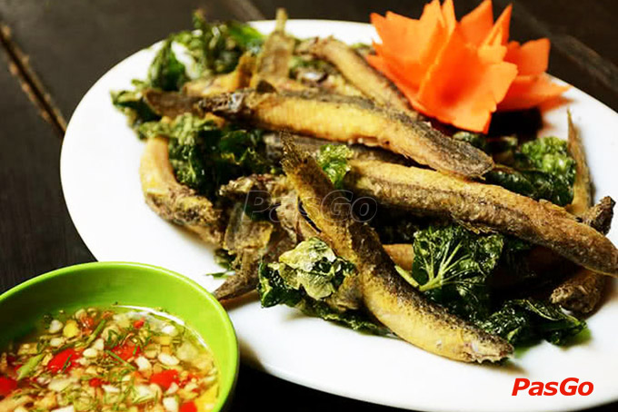 Nhà hàng 14 Hồ Giám