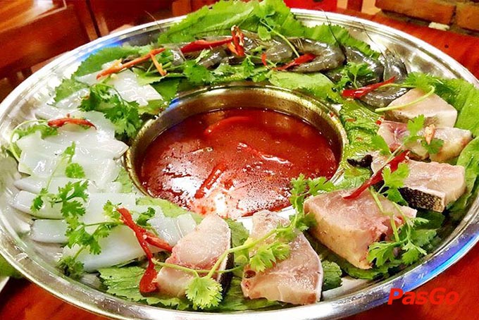 Bia Tô Lão Đại Thuận Phước - 1