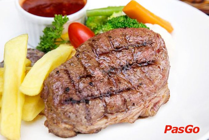 Family Steak House - Văn Cao-3