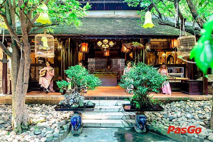 nhà hàng không gian xưa điện biên phủ - 1
