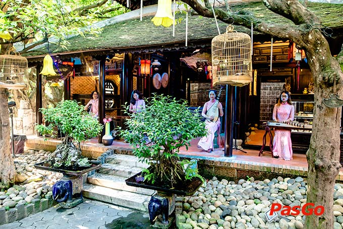 nhà hàng không gian xưa điện biên phủ - 4