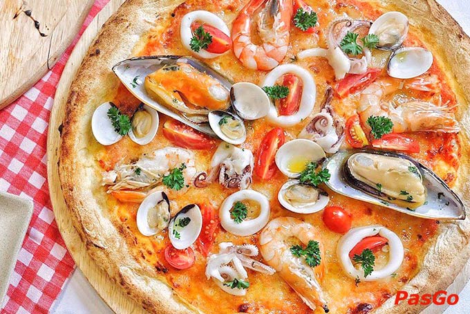 Mamma Mia - Italian Restaurant -12