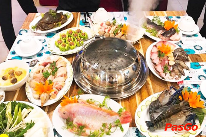Rạng Đông - Cách Mạng Tháng 8-5