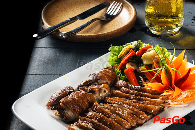 Nhà hàng PQ Bistro Nam Kỳ Khởi Nghĩa - 11