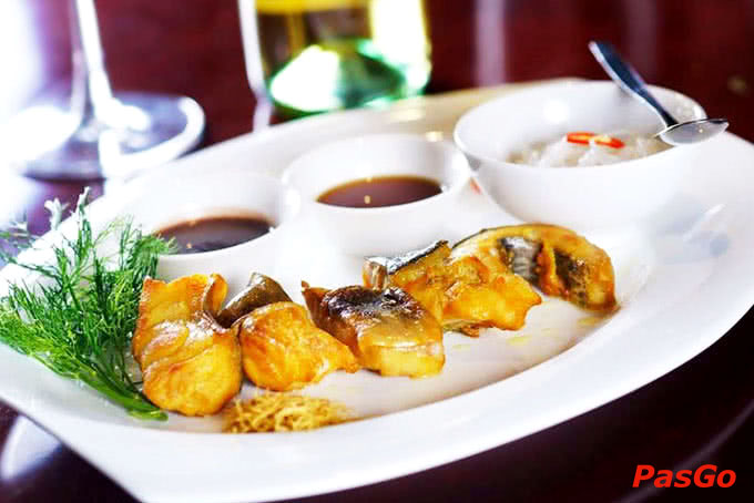 nhà hàng vua chả cá giảng võ - 10