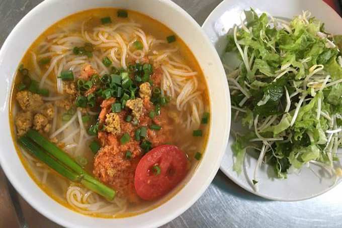 Top 10 qu&aacute;n ăn s&aacute;ng ngon, nổi tiếng nhất ở Đ&agrave; Nẵng - 8