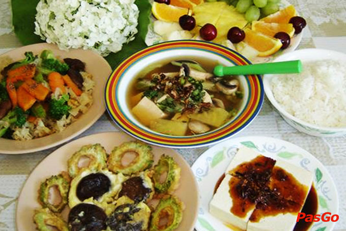 Top 10 qu&aacute;n chay ngon rẻ, h&uacute;t kh&aacute;ch nhất ở Đ&agrave; Nẵng - 6