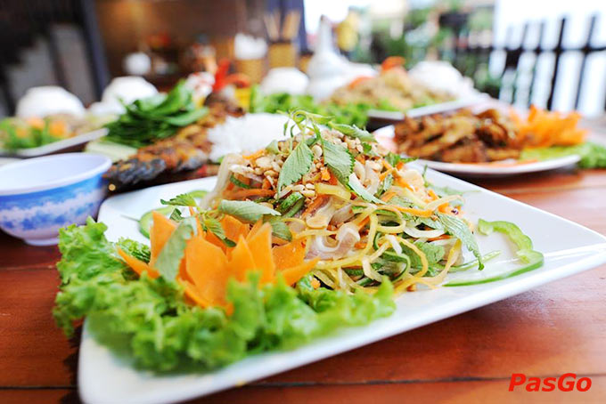 nhà hàng hồng trần quán ngọc thụy3