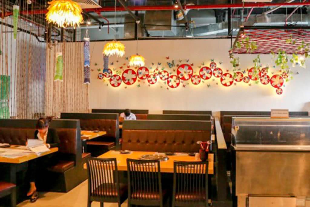 nhà hàng jojo buffet crescent mall không gian 2