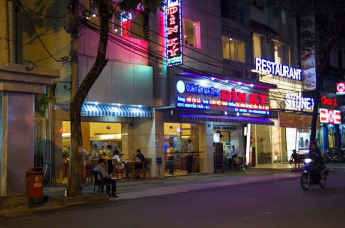 nhà hàng Dìn Ký Nguyễn Trãi 2