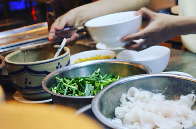 nhà hàng Dìn Ký Nguyễn Trãi 7