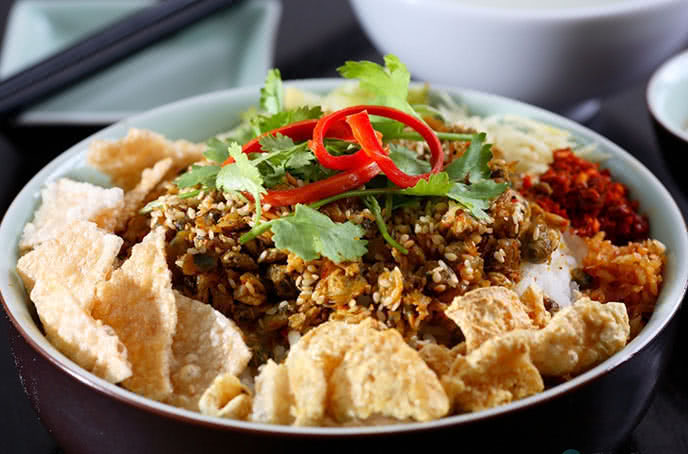 nhà hàng món huế huỳnh thúc kháng 15