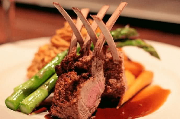 nhà hàng ozzie's bistro 10