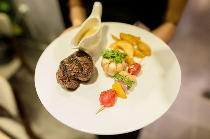 Steakout - Trần Hưng Đạo-1