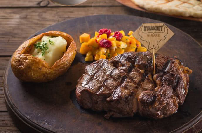 Steakout - Trần Hưng Đạo
