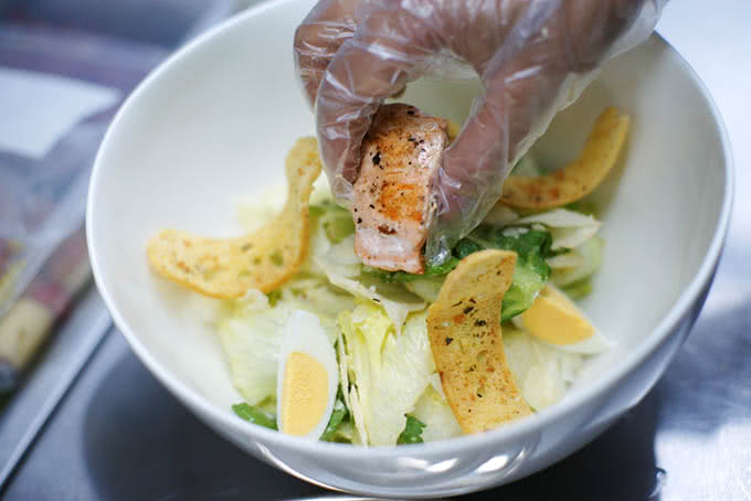 Phần salad thanh mát - nhà hàng moo beef steak nguyễn khánh toàn 