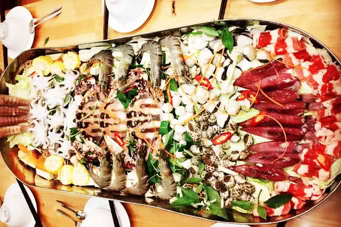 nhà hàng lẩu tiến vua bà triệu 1