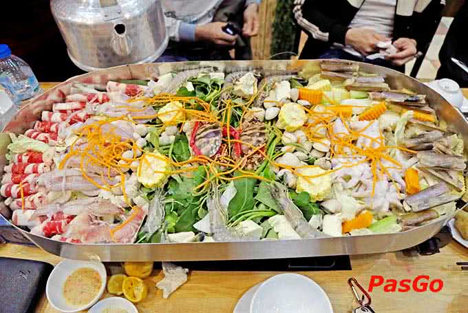 nhà hàng lẩu tiến vua bà triệu
