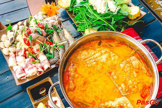 nhà hàng vịnh hải sản hoàng cầu 11
