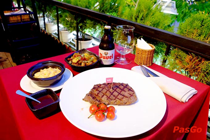 nhà hàng b3 steakhouse and craft beer 6