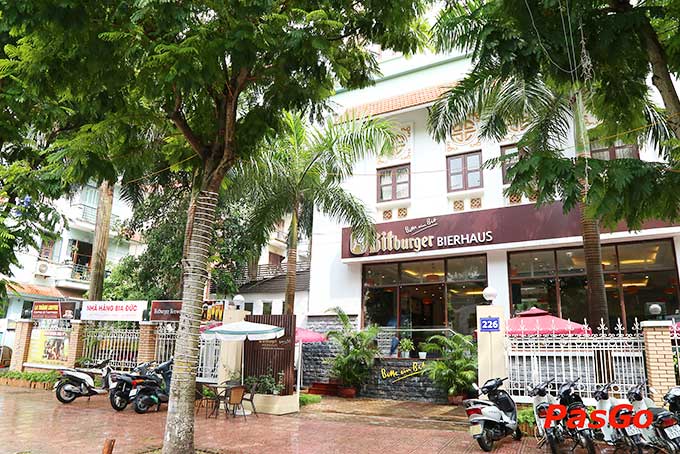 nhà hàng bitburger bierhaus vạn phúc 13