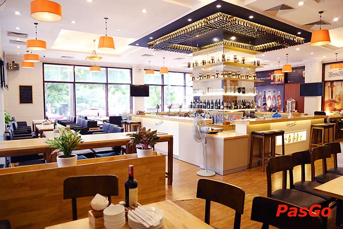 nhà hàng bitburger bierhaus vạn phúc 16