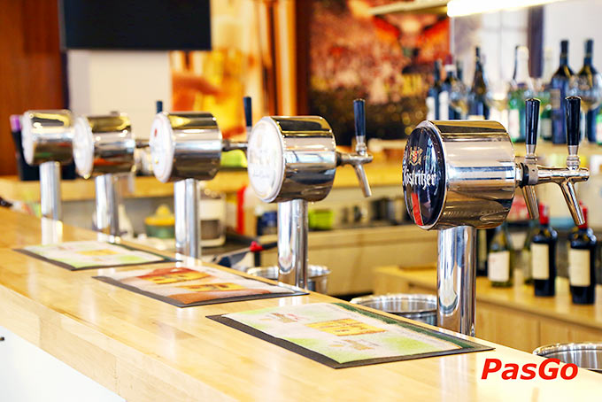 nhà hàng bitburger bierhaus vạn phúc 3
