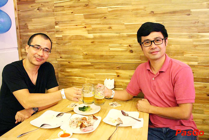 nhà hàng bitburger bierhaus vạn phúc 4