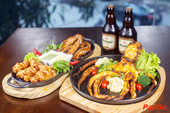 nhà hàng hook beer  trần quý kiên 12